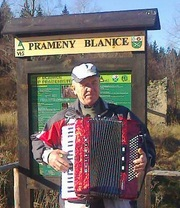 Výlet seniorů k pramenům Blanice. V Bavorově prohloupili