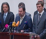 Věci veřejné svůj boj s církevními restitucemi nevzdávají. Vyzýváme senátory!