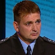 Červíček hájí čistku náměstka úsporami, neušetří skoro nic